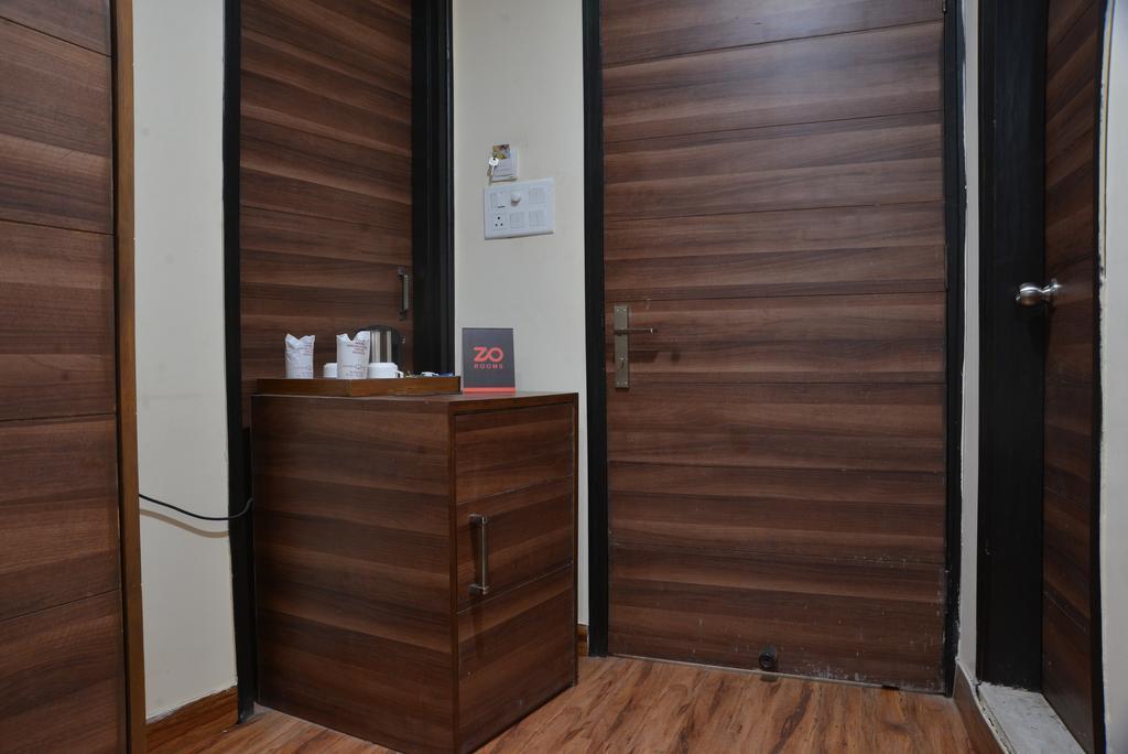 Geetika Galaxy Hotel Kanpur Extérieur photo